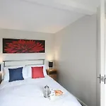 Treetops - Uk47210