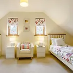 4 Bed In Bude Budeg