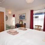 2 Bed In Appledore Reefc