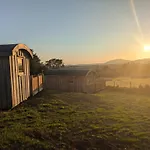 Hafan Gelli Sheperds Hut - Enlli