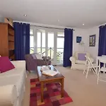 Oceanview - Peaceful 2 Bed Seafront Apartment