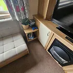 3 Bedroom Caravan Close To Beach And Fantasy Island