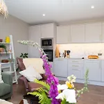 Gwyn For Beach Apartment Aberporth
