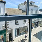 Summer Breeze - St Ives