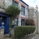 3 Bed In Polruan Pc032