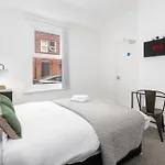The Wavertree Rooms - Air Host & Stay - 6 Bedrooms