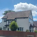 Felixstowe Room And Glamping Let