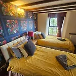 The West Country Inn