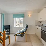 2 Copper Kettle Apartment