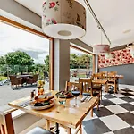2 Bed In Westward Ho 41130