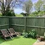 Holly Cottage