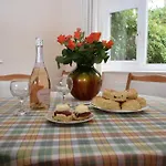 3 Bed In St Austell Perad