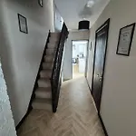 Explore Swansea! 4-Bed Delhi St Stay