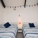 2 Bed In Tenby 86854