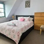 Cozy Inn