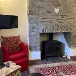 Stable Cottage - Braunton - Sleeps 4 - Pet Allowed