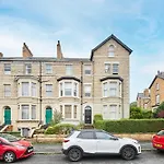 Host & Stay - Trinity Road Apartment