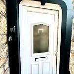 Stylish Flat In Heart Of Portishead