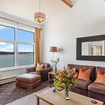 Captains View - Sea And Harbour Views Parking