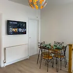 Llandudno Central - 5 Bedroom House