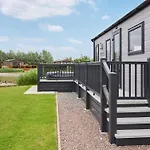 Sandy Shore - Uk37724