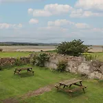 No2 Budle Bay Cottage