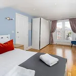 Air Host & Stay - Rockfield House - Sleeps 8