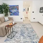 2A Salubrious Terrace