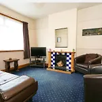 Anchor Rest - Spacious With 90Sqm Garden - Sleep 6 - Self Check In - Pet Friendly - 5 Star Location