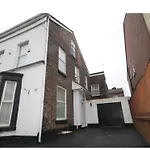 Beech Apparent Lovely Spacious Double Room