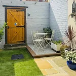 Windsor Apartment