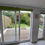 2 Bed House Free Parking Near Murrayfield Stadium