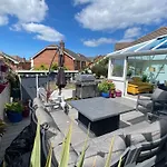 Newquay Fistral Holiday Home With Hot Tub