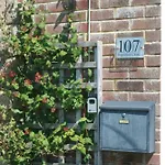107 Brambles Chine, Holiday Coastal Chalet