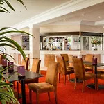 The Queens Hotel