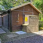 Streamways Nr Croyde - Large Country Cottage With Valley Views, Hot Tub Option And Private Garden Cabin, Sleeps 12-16