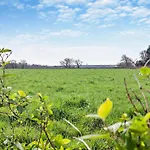 1 Bed In Bembridge 94355