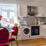 Paradise Apartment