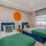 Beautiful 2 Bedroom Flat Next To Brighton Beach & North Lanes