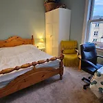 Double Room In Prestonfield Flat