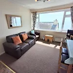 Loe Bar Top