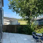 Derw View Green Lodge