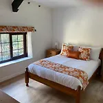 Windbury Cottage