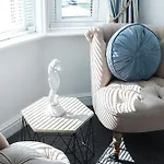 Portsmouth Apartment *Newly Refurbished *Central