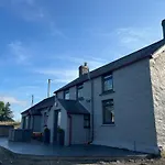 Cosy Countryside Cottage
