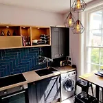 Waterloo Pad - City Living