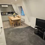 Queens Place - 1 Bedroom Apartment