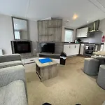 3 Bedroom Caravan Mc37, Shanklin, Isle Of Wight