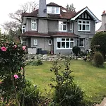 Discoveries House