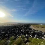 Bay Wind Apartment